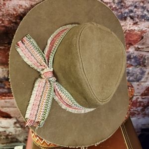 Canvas beach boardwalk sun shade hat